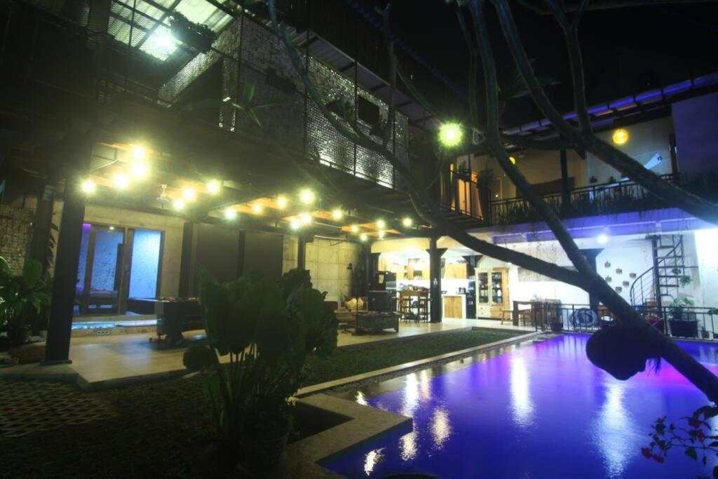 Villa Amalura I Джокякарта Екстериор снимка