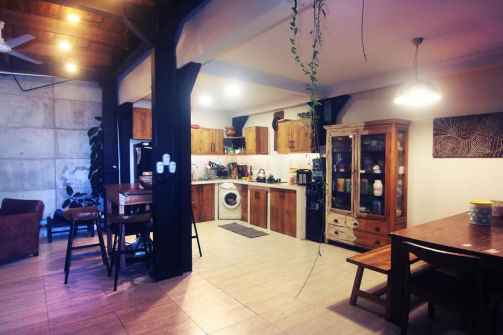 Villa Amalura I Джокякарта Екстериор снимка